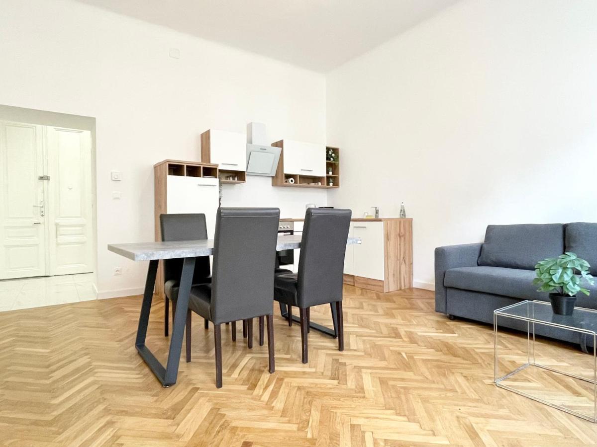 Premium Residence At Famous Vienna Kutschkermarkt Exterior photo